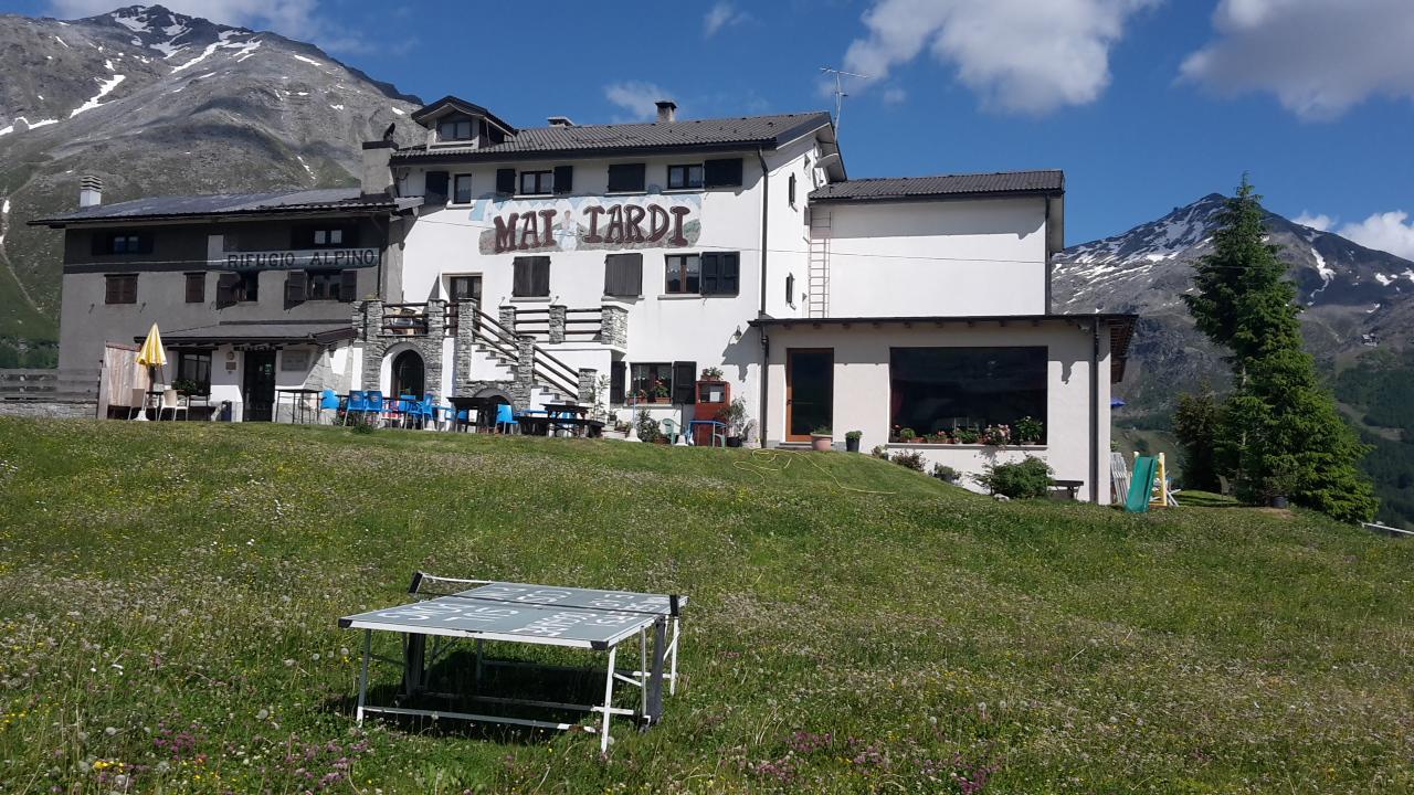 Hotel Rifugio "Mai Tardi" Madesimo Exterior foto
