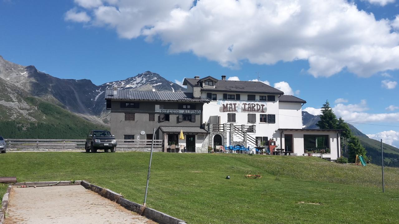 Hotel Rifugio "Mai Tardi" Madesimo Exterior foto